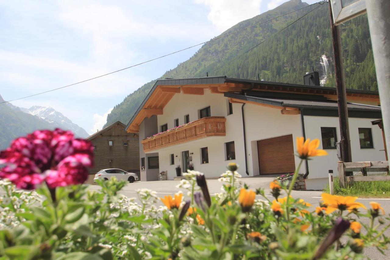 Apart Berggluck Apartment Sankt Leonhard im Pitztal Exterior photo